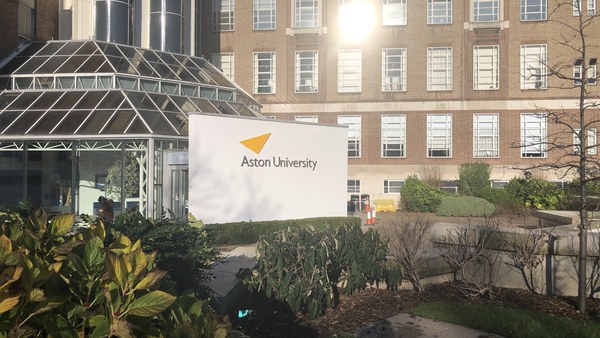 Forschungskooperation mit der Aston University Birmingham