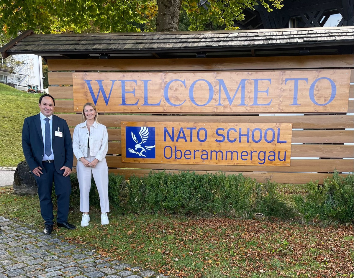 Schulung zu Lebenszykluskosten an der NATO SCHOOL OBERAMMERGAU