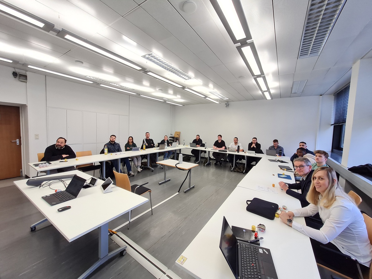 Start des Projektstudiums mit KOINNO