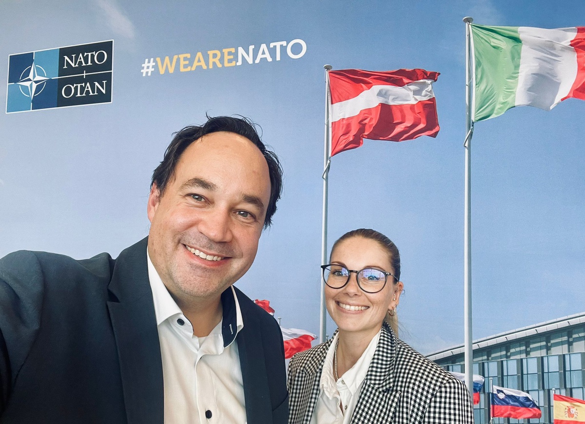 Teilnahme an NATO (Life Cycle Cost) Treffen in Brüssel – Fortschritte bei der Entwicklung eines NATO-Standards