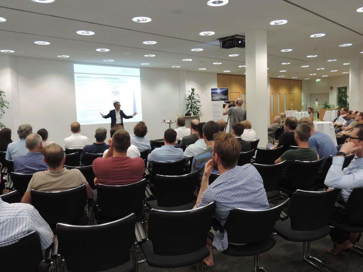 Vortrag von Prof. Dr. Eßig in der Reihe "Wissenschaft im Dialog" (Audi)