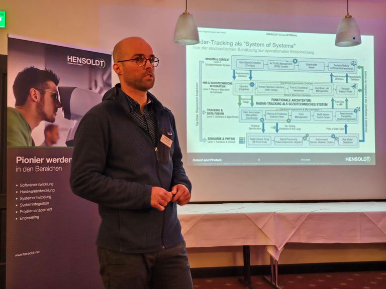 Praxisvortrag von Daniel Fleischer, Studierende im Jg. 2025 und Design and Development Engineer bei HENSOLDT 