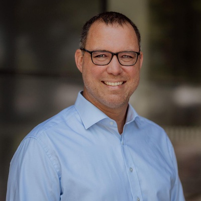 Dr. Nils gentschen Felde