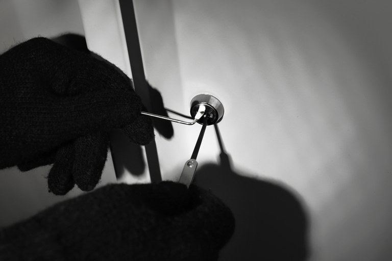 LockPicking_AdobeStock_72691620.jpeg LockPicking_AdobeStock_72691620.jpeg