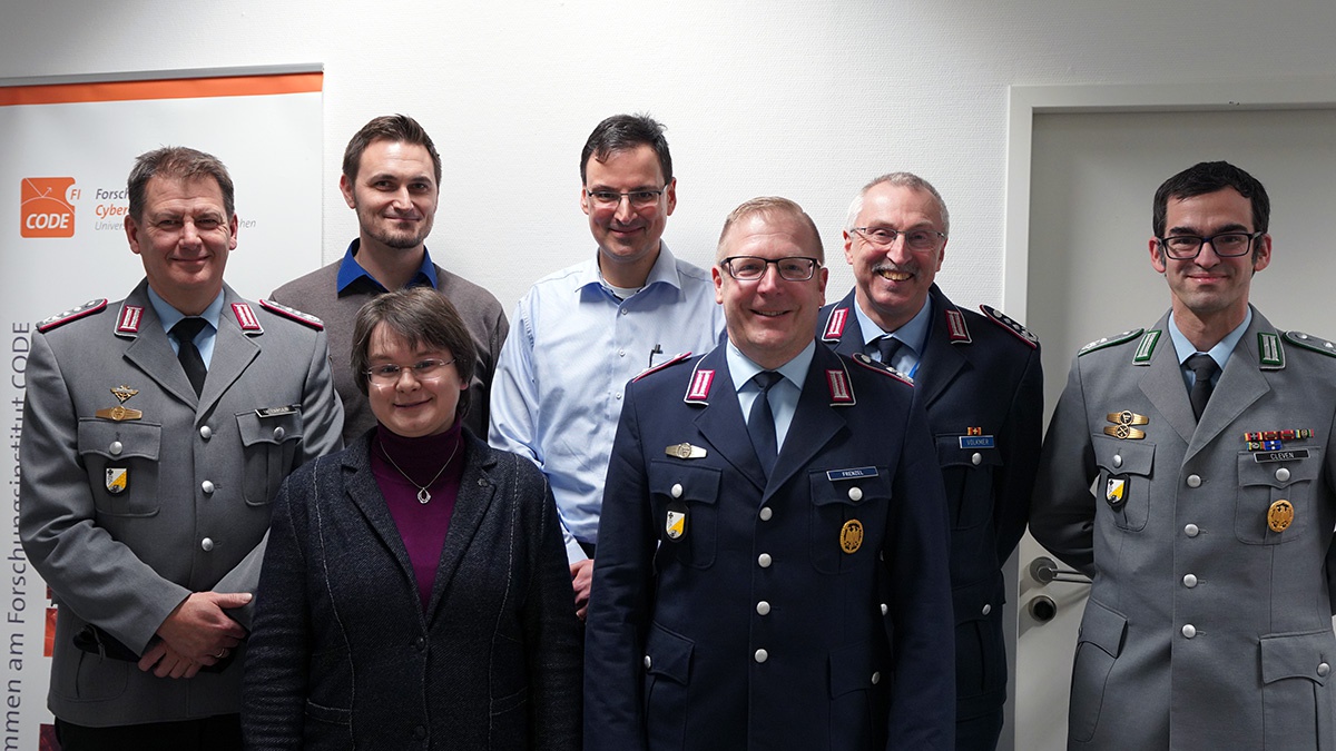 Kommandeur ZDigBw zu Besuch am FI CODE