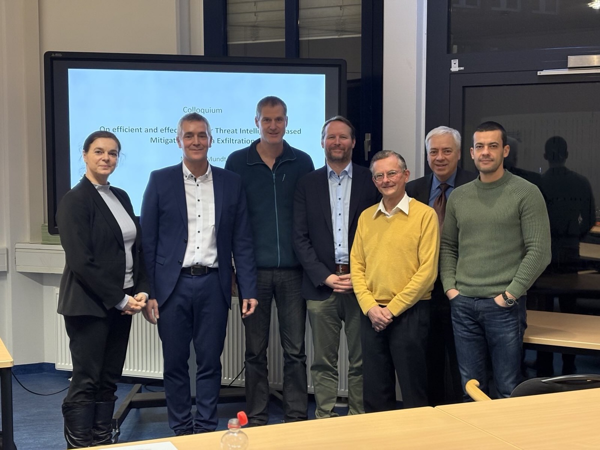 Michael Mundt successfully defended his PHD thesis
