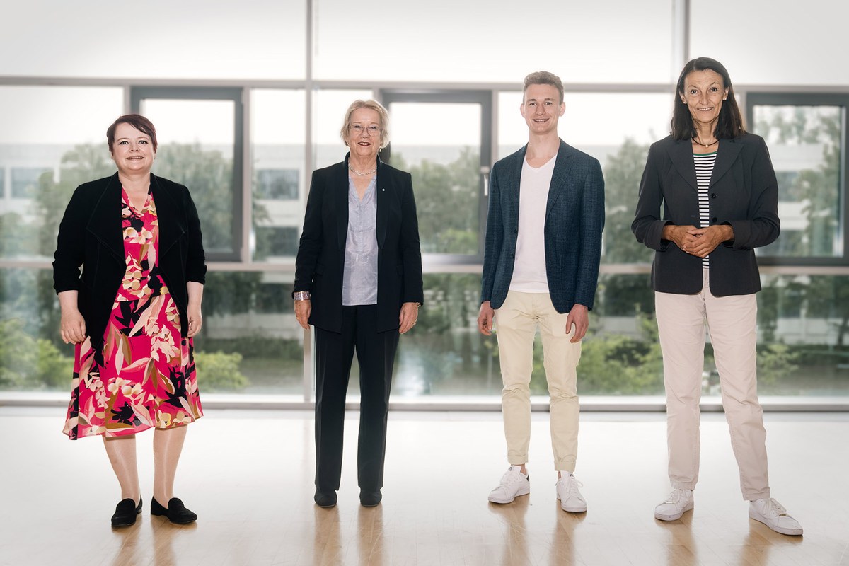 Abgeordnete des Landtages besuchen die Universität