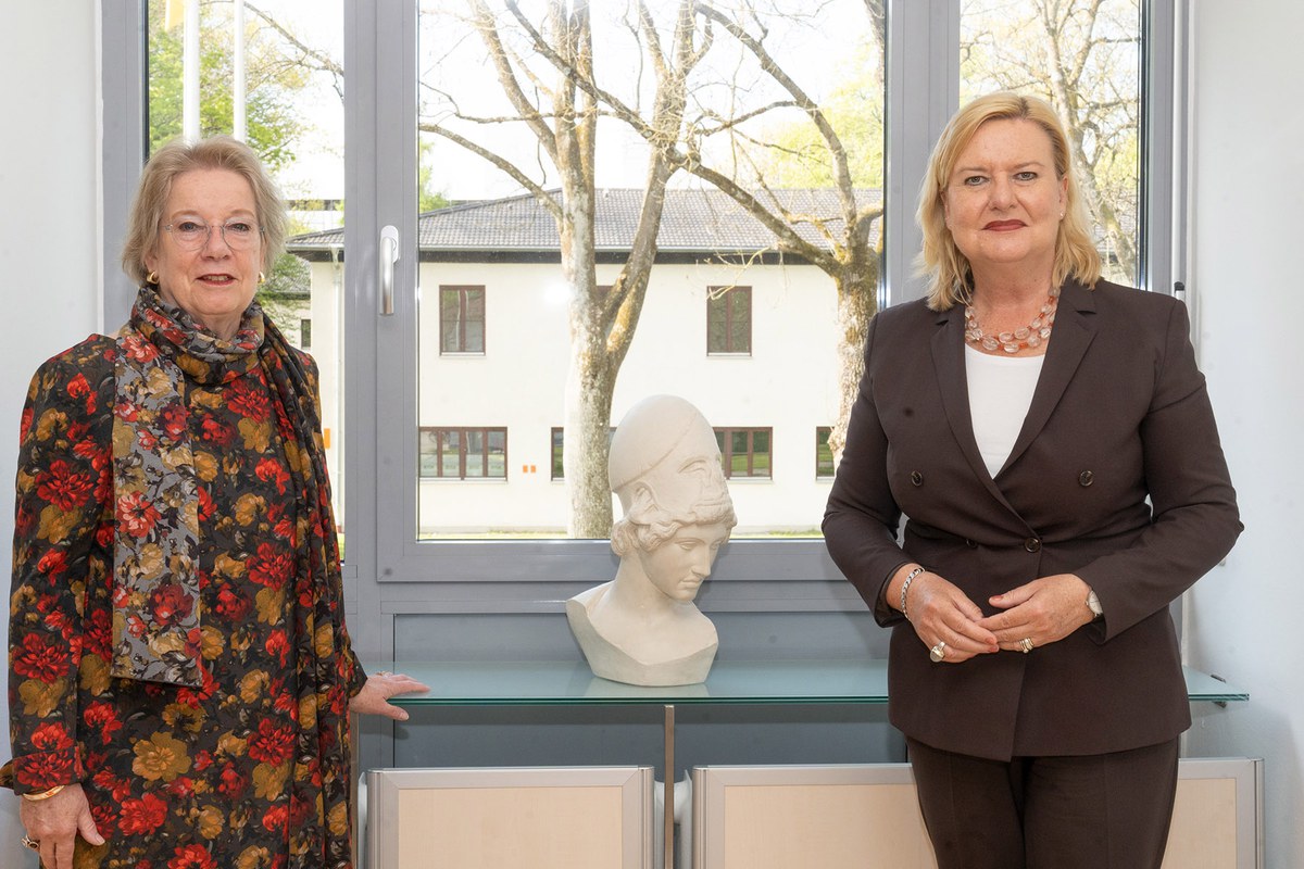 Besuch der Wehrbeauftragten an der UniBw M