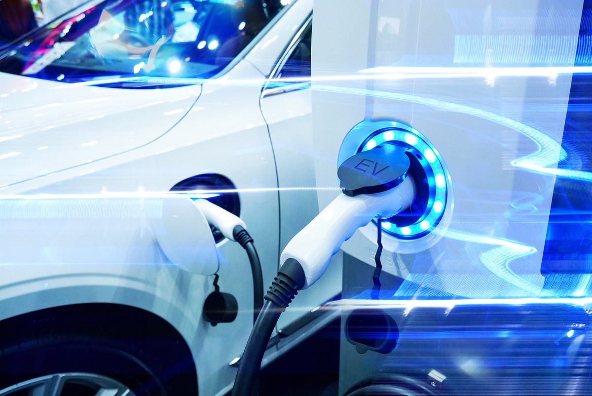 Publikation: Elektrofahrzeuge weisen die beste CO2-Bilanz aus