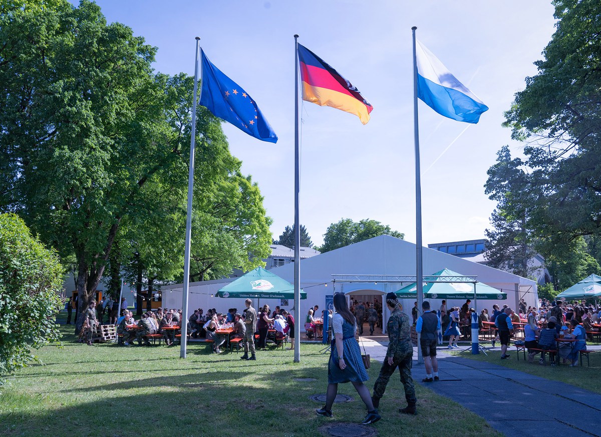 Endlich wieder Maibock auf dem Campus der UniBw M