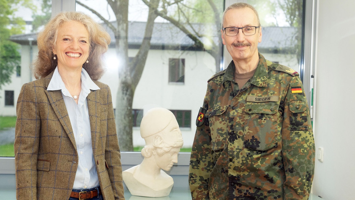 Brigadegeneral Robert Karl Sieger: Erziehung und Ausbildung im Fokus
