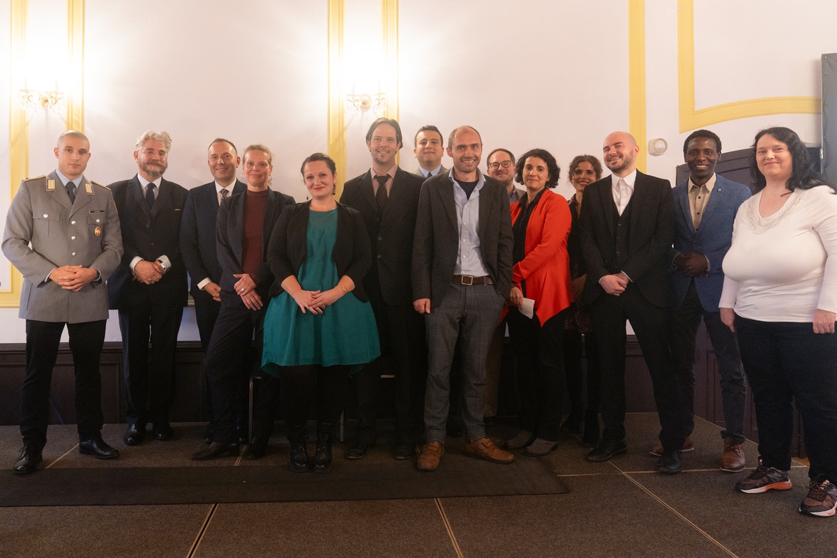 Alle Professoren und Mitarbeitenden des neuen Studiengangs Kulturwissenschaften