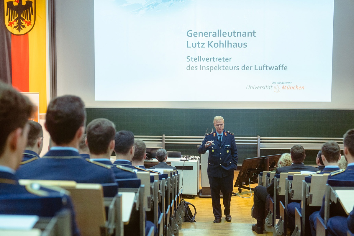 Stellvertretender Inspekteur der Luftwaffe spricht Klartext