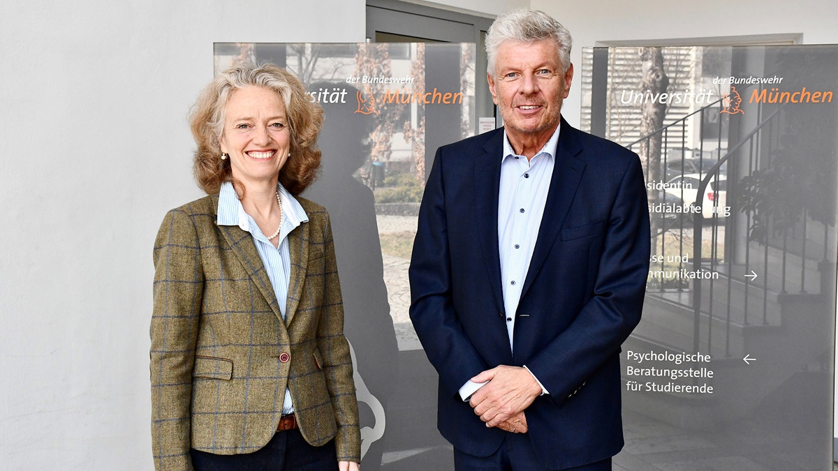 Historisch: Münchner Stadtoberhaupt besucht die Universität