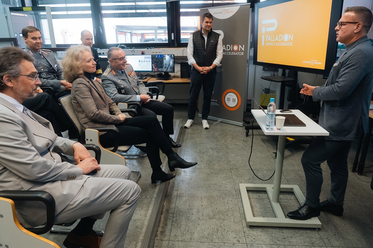 Generalinspekteur erlebt Forschungsstärke und Innovationskraft