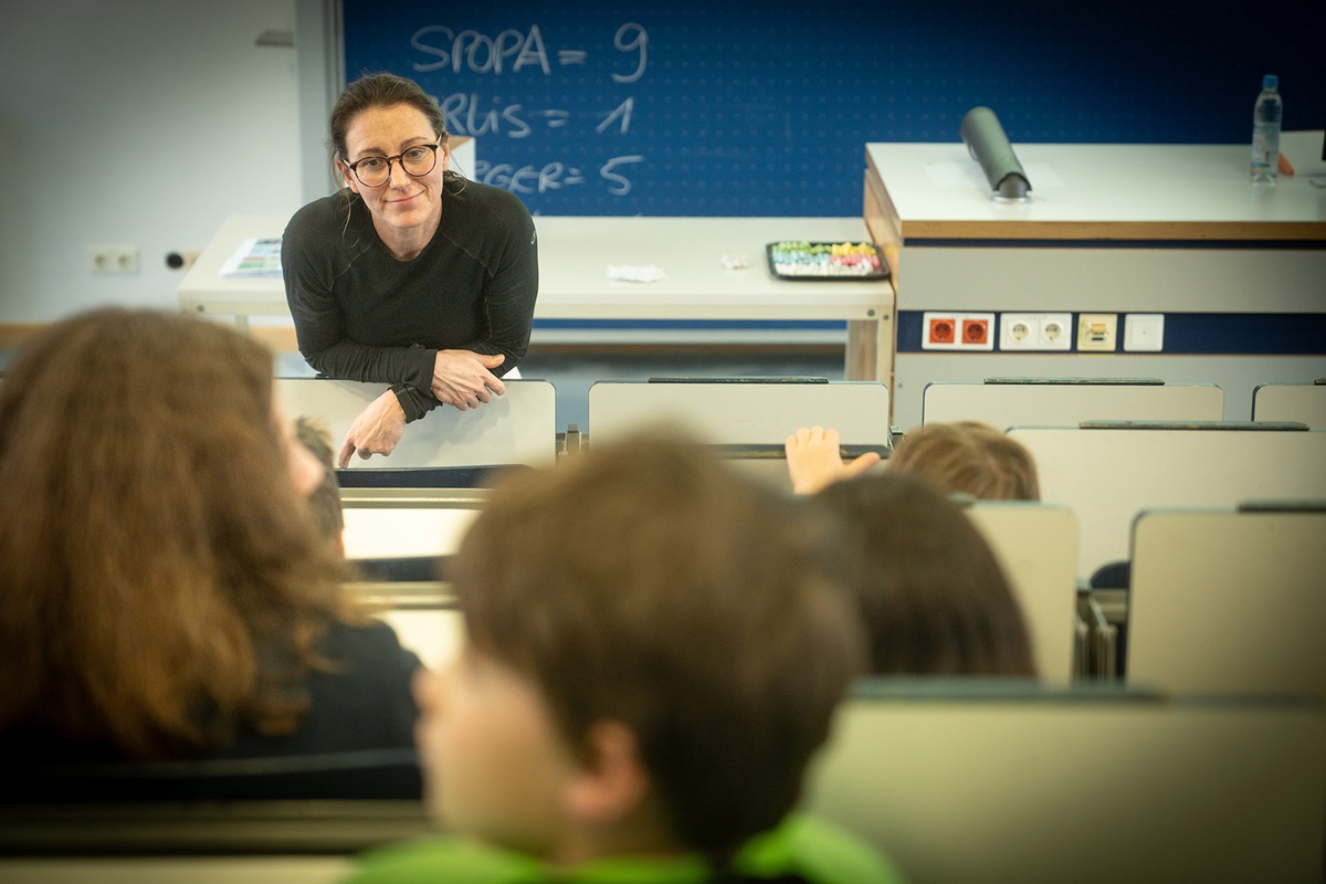 Kinderuni: Wer wählt in Deutschland den Bundeskanzler?