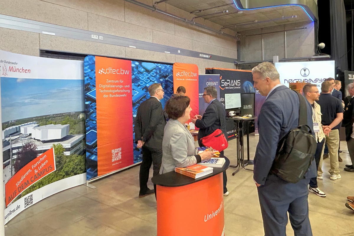 Der Stand der UniBw M auf dem Palladion Ausstellungsgelände 