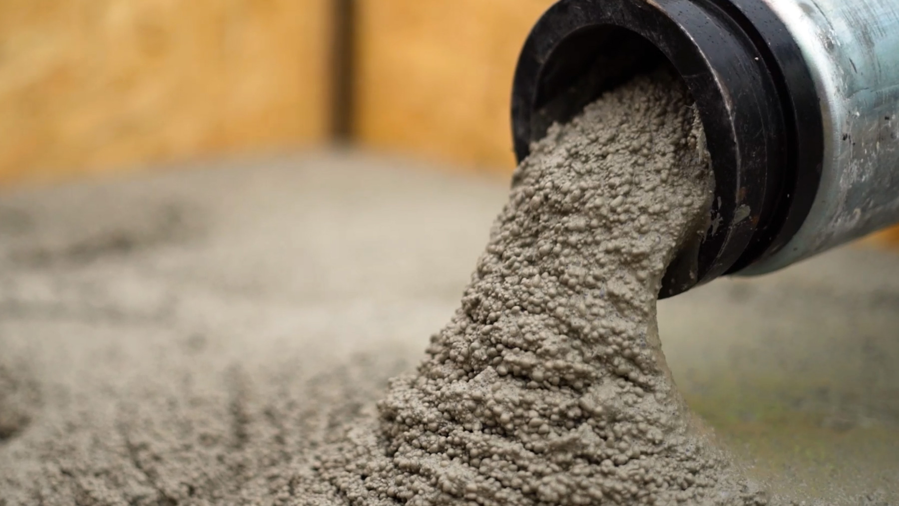 UniBw-M_Versuch-Pumpbarkeit-Infraleichtbeton2.jpg