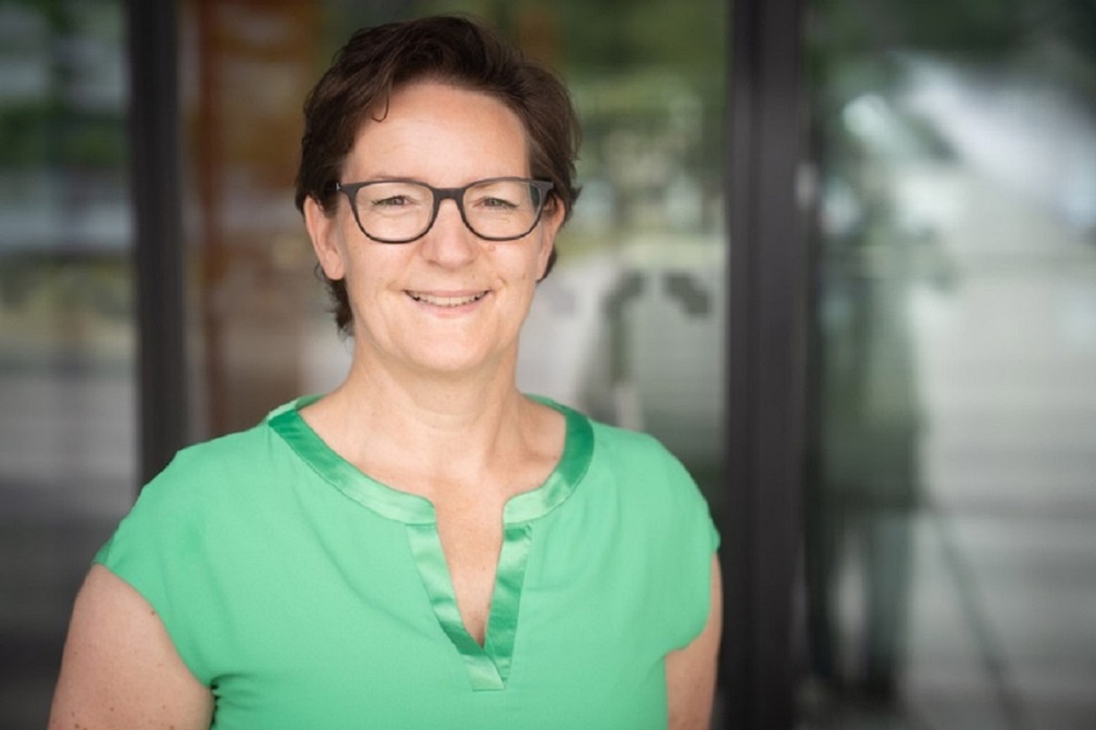 Prof. Annette Schmidt mit Auszeichnung vom KSK gewürdigt