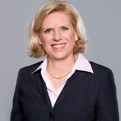 Univ.-Prof.'in Dr. Bettina Schaar
