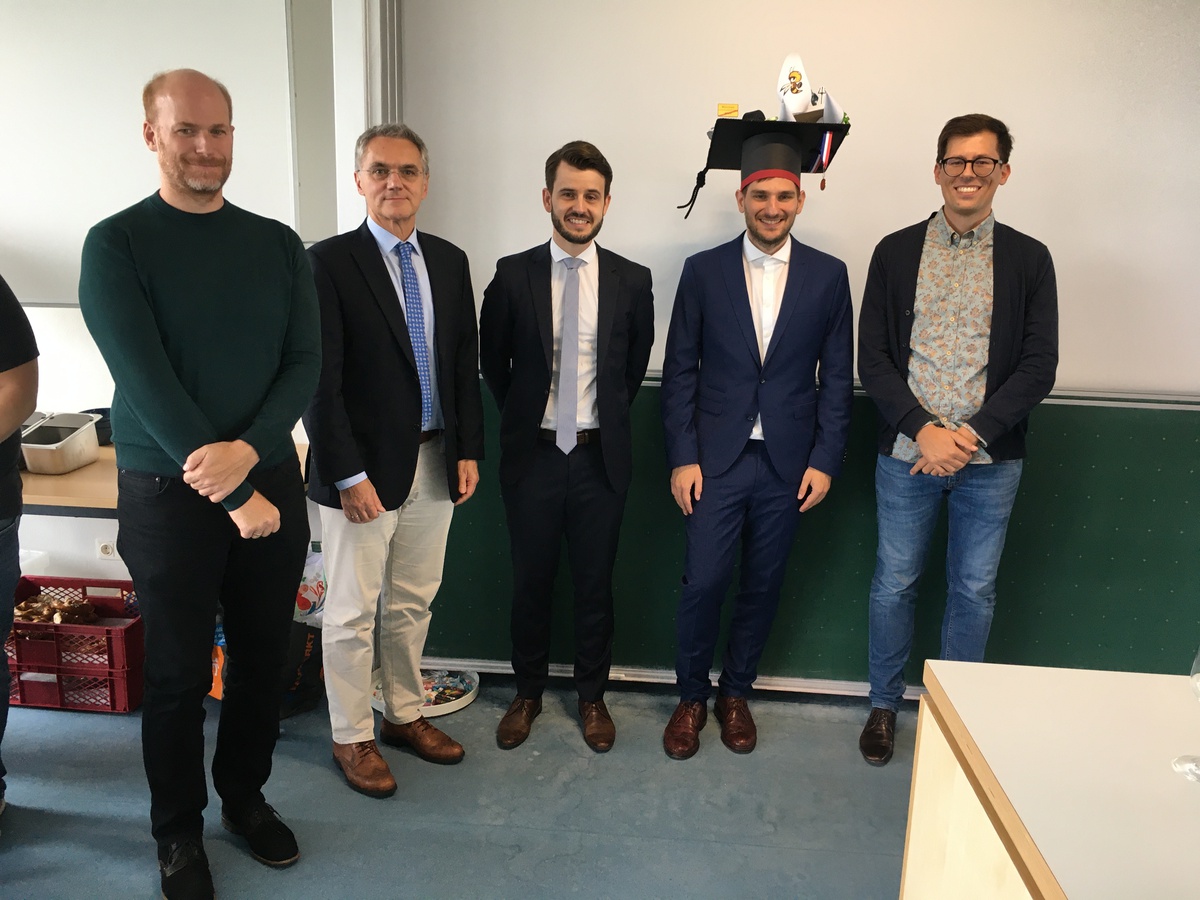 Ivo Steinbrecher passes his PhD defense with highest grade