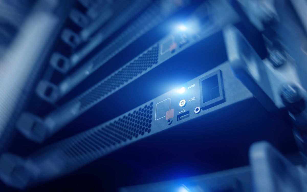 Computing-Cluster erweitert mit zwölf zusätzlichen Knoten