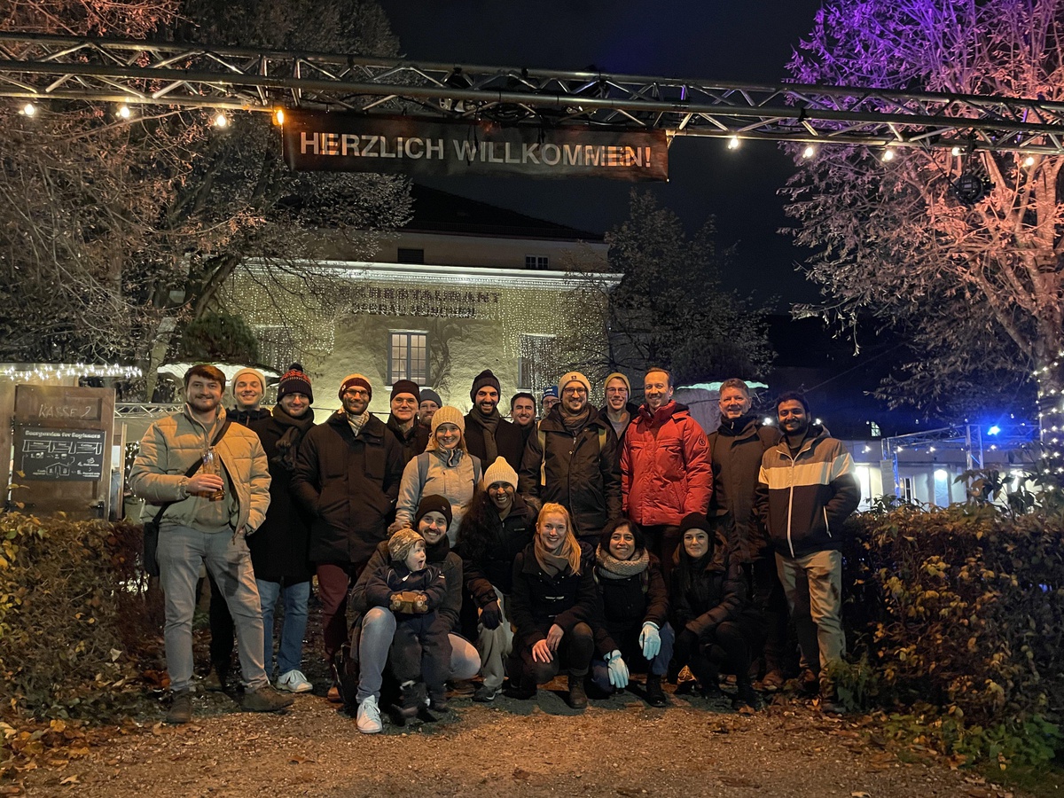 Weihnachtsfeier des IMCS mit Wettkampf im Eisstockschießen