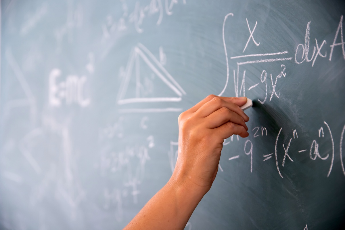 Präsenz-Mathematik-Brückenkurs