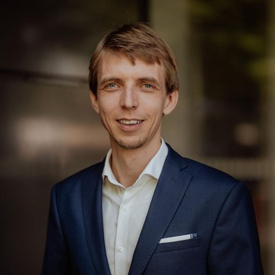 Dr. Michael Thomas Grabatin