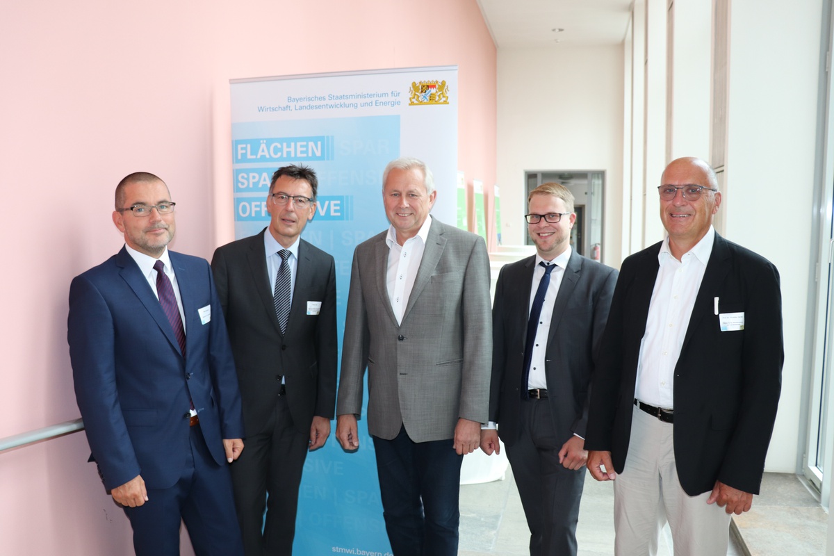 Flächensparoffensive des Bayerischen Staatsministeriums für Wirtschaft, Landesentwicklung und Energie