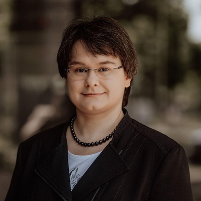 Univ.-Prof.'in Dr. phil. Michaela Geierhos