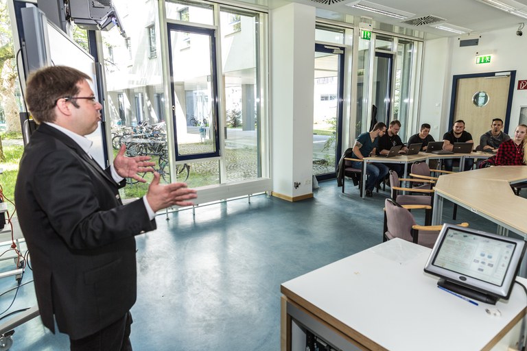 170510_Uni Bw_München_INK_2317.JPG