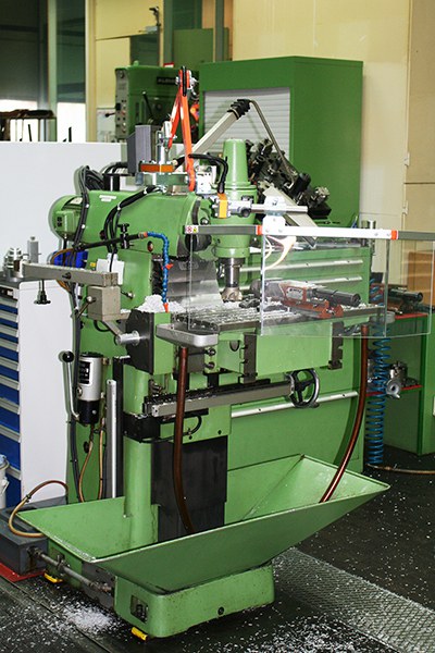 WZL_Fräsmaschine_2_400.jpg
