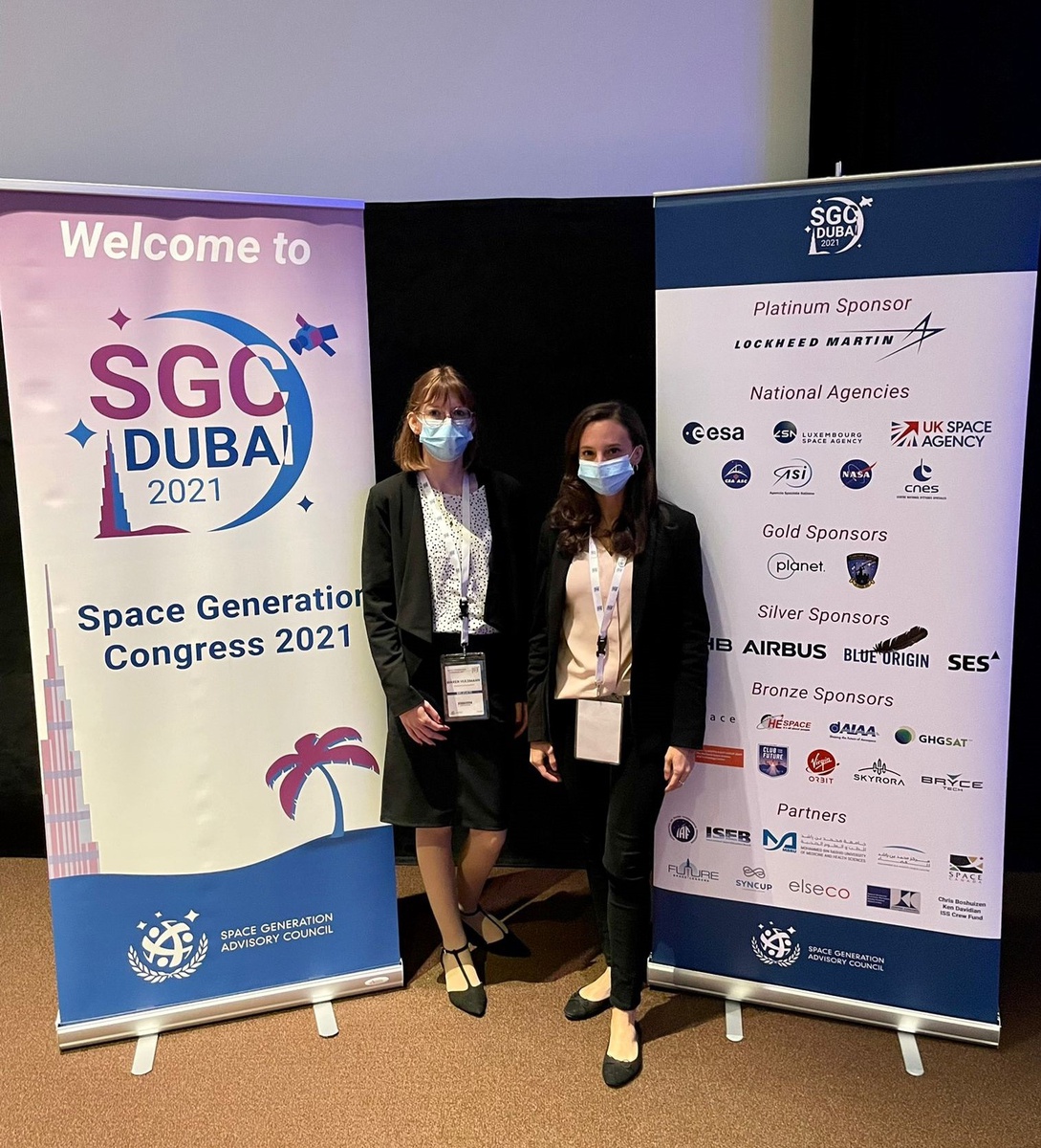 Mitarbeiterinnen nehmen am Space Generation Congress 2021 in Dubai teil