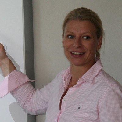 Univ.-Prof.'in Dr. rer. pol. Sandra Praxmarer-Carus
