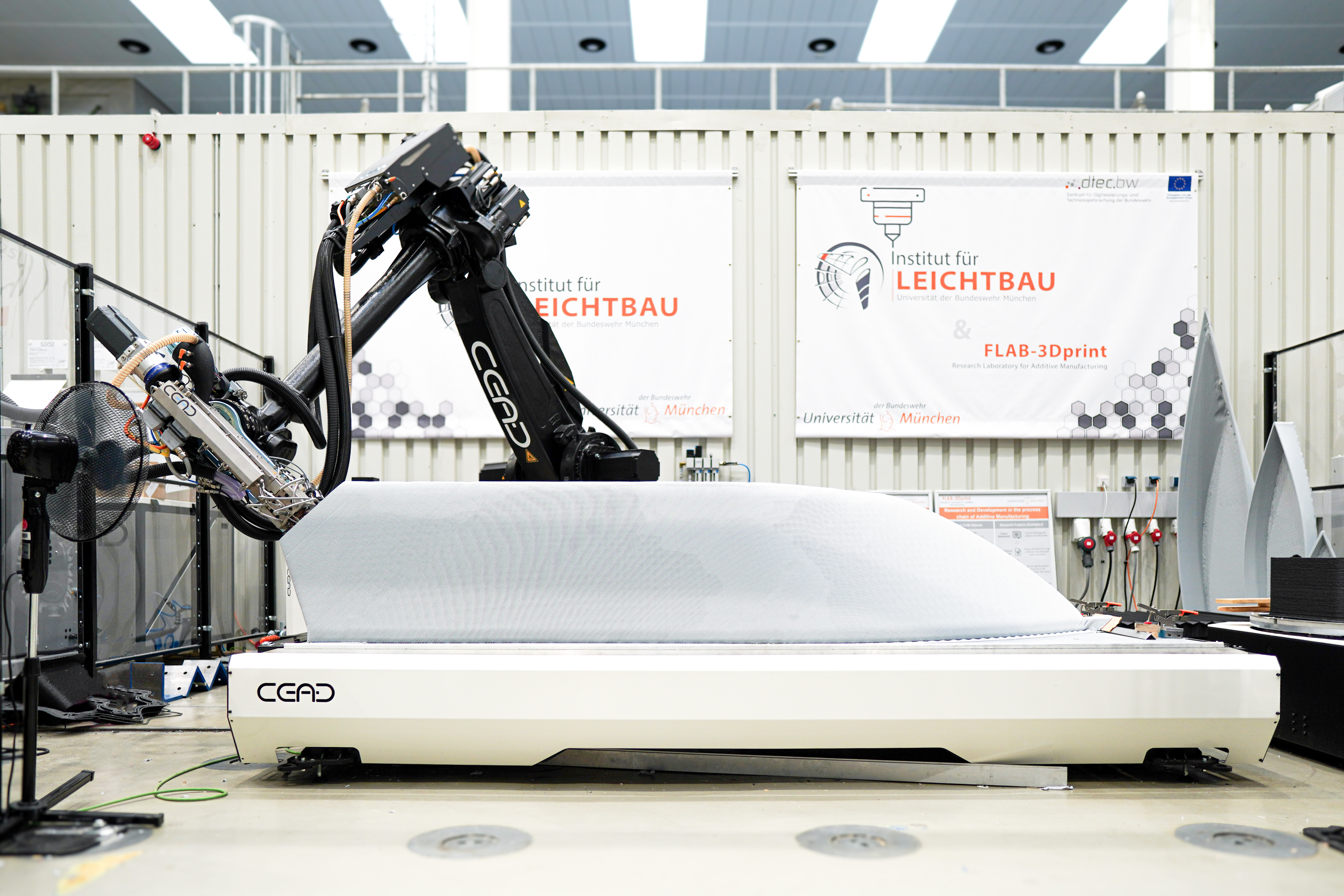 Moritz Wesseler 3D Printed Boat-07_bearb.jpg