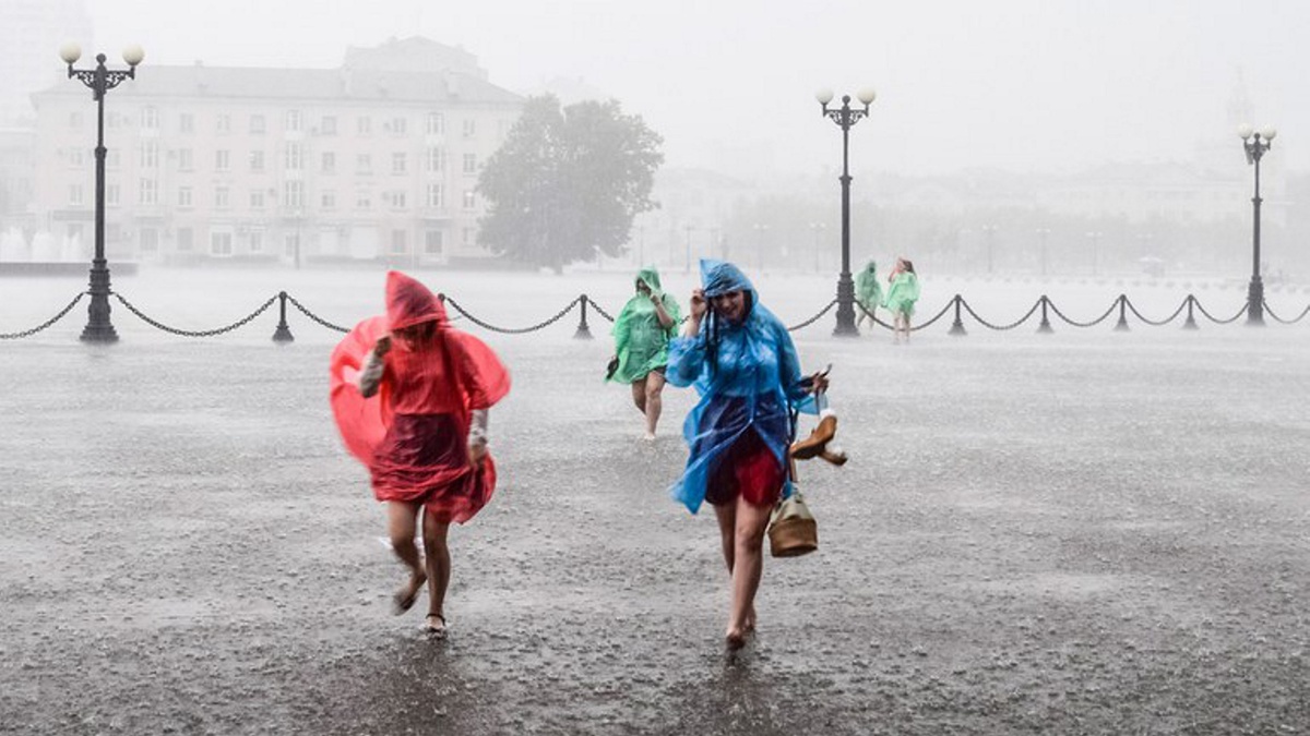 Unwetter oder Gewitter mit Starkregen und seinen Auswirkungen