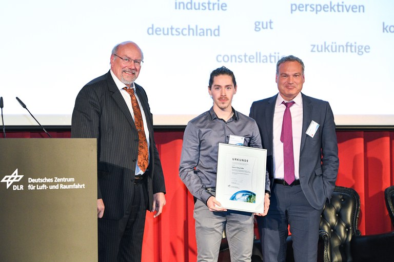 Award Next Generation meets Satcom.jpg