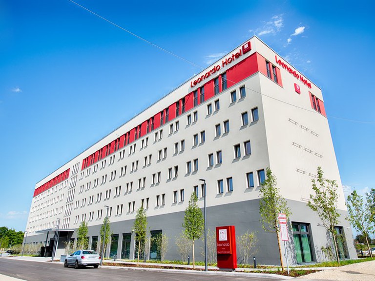 Leonardo Hotel City East