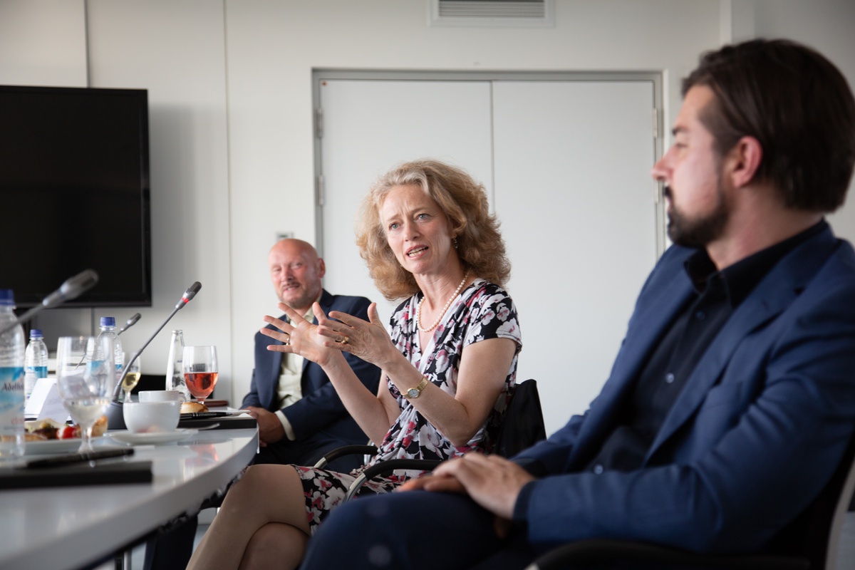 24.06.2020 – Univ.-Prof. Dr. Eva-Maria Kern beim Runden Tisch Wissenskultur der Süddeutschen Zeitung